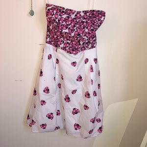 Lily Pulitzer lady big dress